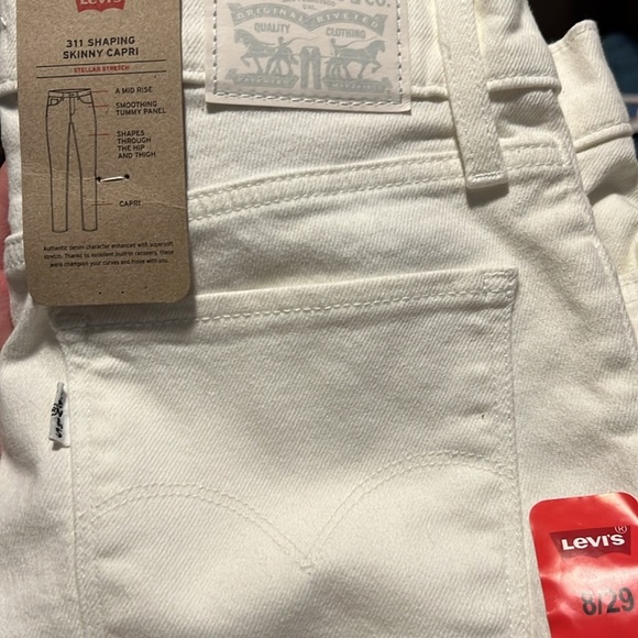 New Levi's 311 Shaping Skinny Capri Jeans Mid Rise - Picture 5 of 6